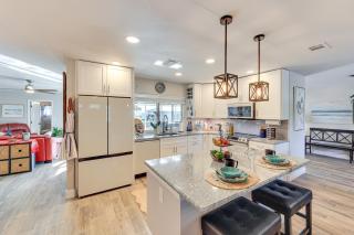 Golf and Swim Home with Canal Access in N Fort Myers! - 7