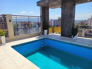 Moderna Suite GPT con piscina y cochera - 3