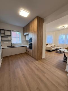 Luxury house in the center with its own parking - 1