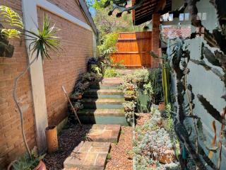 Casinha bem localizada em meio a natureza - 7