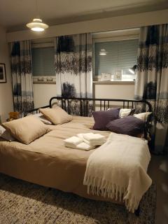 My peaceful artistic home with a beautiful view - 8