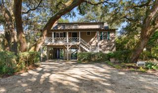 Mace House 4 Bedroom Home with Creekside Dock - 0