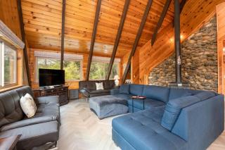 Quail Haven- A-frame cabin with hot tub, views, and more - 7