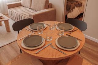 Living 82T - Building - 6