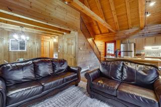 Year-Round Outdoor Adventures Poconos Hideaway - 7