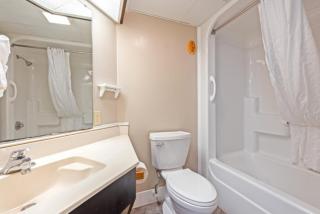 Oceanview Landmark,Beautiful, Pools, Nice Location - 7