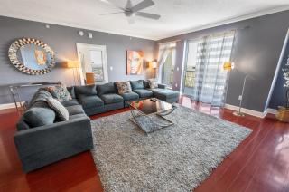 4BR Margate Towers, Nice, Upgraded,Private Balcony - 8