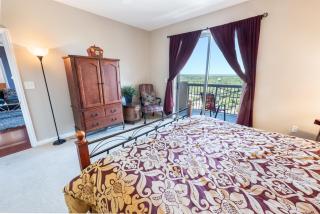 4BR Margate Towers, Nice, Upgraded,Private Balcony - 4