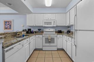 New 2BR at Paradise Resort,King Suite,Pools,Views! - 9