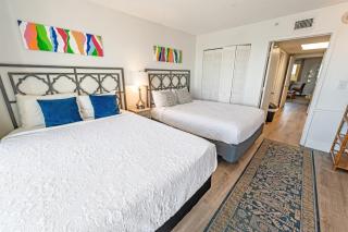 1BR Camelot Resort, Direct Oceanfront Views,Pools! - 8