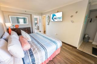 New Caravelle Resort 1BR Honeymoon Suite Pools! - 7