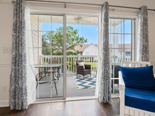 NEW! Large 2BR in Azalea Lakes Pools Hot Tubs! - 7