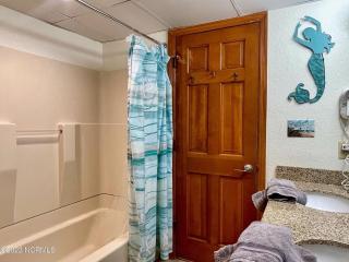 1 BR at Beach Cove Resort,Pools,Direct Oceanfront! - 5