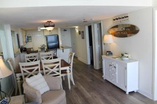 2BR Oceanfront w Stunning Views,Beach Cove,Pools! - 1