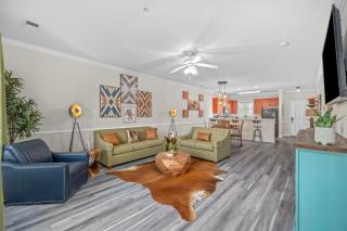 NEW, Large 2 BR at Magnolia Pointe w Nice Pools! - 3