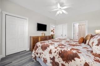 NEW, Large 2 BR at Magnolia Pointe w Nice Pools! - 1