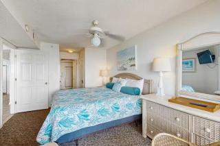 New Private 4BR Ashworth, Direct Oceanfront Views! - 1