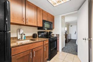 1BR New Oceanfront with Heated Pools, Coral Beach! - 2