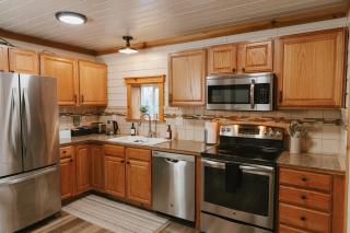 Aurora Ridge Cabin Stunning Views & Aurora Skies - 1