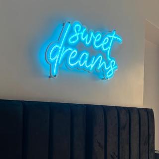 Luxury Center Neath Stay - 1