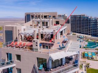 Stunning Oceanfront Penthouse Unit, 3 Bedrooms and 3 Bathrooms, Cristal 1006 - 4