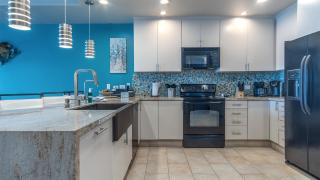 Las Palomas 2 BR 2 BA Coronado 1204 - 2