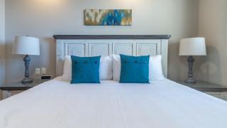 Las Palomas 2 BR 2BA Cristal 805 - 0