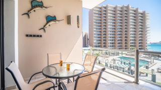 Phase 2 1 BR 1BA Cordoba 302 plus room - 7