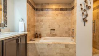 Las Palomas 3 BR 2 BA Topaz 801 - 2