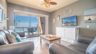 Rubi 804 1 BR 1 BA @ Las Palomas - 8