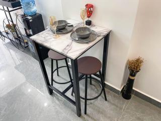 Cozy One Bedroom Apartment, Winchester Gardens - 3