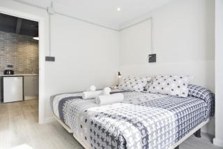 Stay U-nique Apartments Llobregat - 3