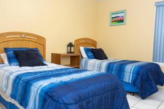 BBQ ok Ground Floor Duplex 1-2 block to Beach - 1