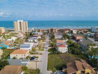 BBQ ok Ground Floor Duplex 1-2 block to Beach - 7