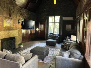 Royal in Columbus- Midtown Columbus Castle - 2