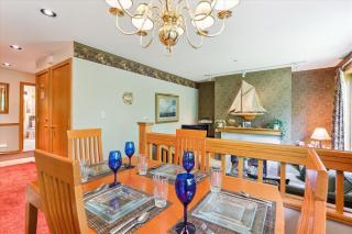 Wonderful One bedroom condo located in Highridge Condominiums J6 - 1