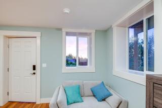 4 Blocks to Riverwalk Updated Astoria Studio - 4