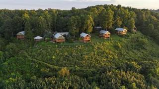 The Summit - 4 cabin getaway for 20 guests with views - 6