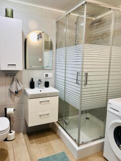 Duży apartament z kuchnią i łazienką - Namysłów - 9