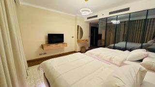 hilton tower كورنيش النيل - 1