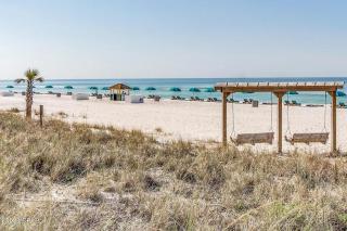 Steps to the beach and amazing views! - 5