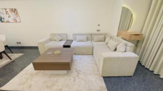 hilton tower كورنيش النيل - 3