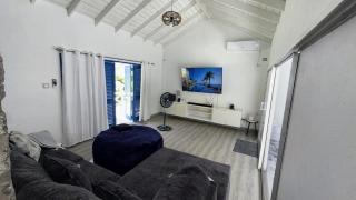 The GRΣΣK Cottage - 9