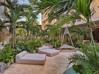 Luxury Hideaway - Rooftop Pool - Jacuzzi - Gym in Tulum - 0