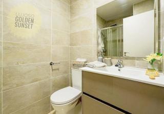 Lujoso Golden Sunset - 1