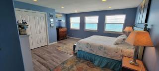 Insane Views Penthouse Beachfront 3 bedroom - 2