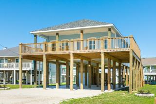 Stylish New-Build Steps to Beach Gulf Views - 7