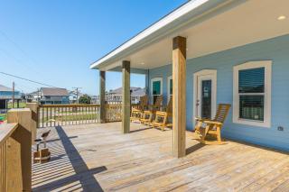 Stylish New-Build Steps to Beach Gulf Views - 6