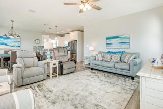 Stylish New-Build Steps to Beach Gulf Views - 4