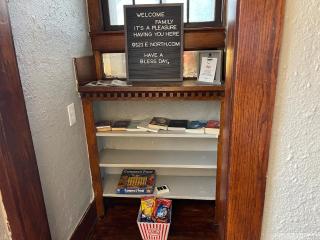 Quiet 3 Bedroom home Near downtown - 4